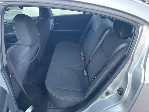 Used 2011 Nissan Sentra SE-R FWD image 21