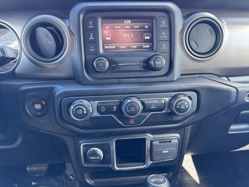 Used 2021 Jeep Wrangler Unlimited Sport AWD/4WD image 27