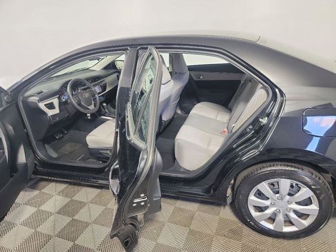 Used 2015 Toyota Corolla LE image 16