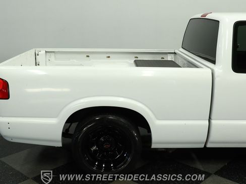 Used 1995 Chevrolet S10 Pickup LS image 27