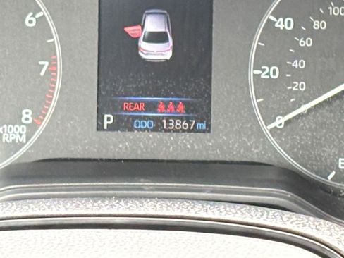 Used 2025 Toyota Corolla LE image 39