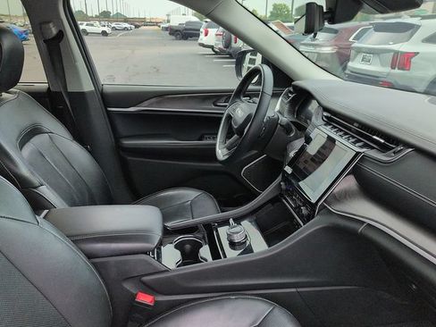 Used 2022 Jeep Grand Cherokee L Limited w/ Luxury Tech Group II AWD/4WD image 10