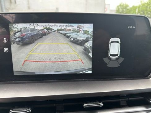 Used 2025 Kia Telluride LX FWD image 17