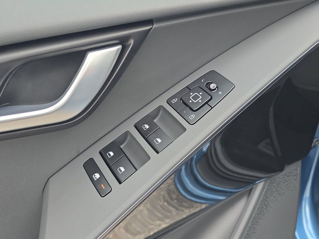 New 2026 Kia Niro Wind FWD image 20