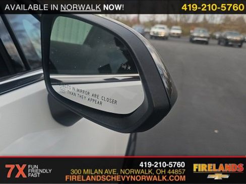 New 2026 Chevrolet Equinox EV LT image 16