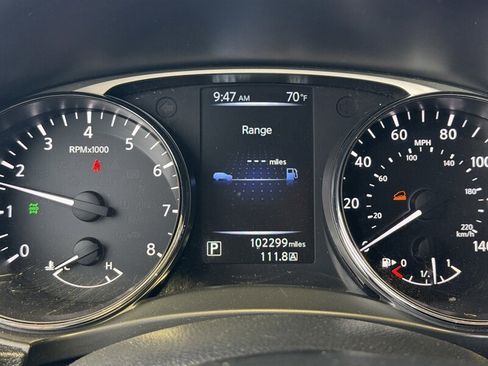 Used 2014 Nissan Rogue SV image 22