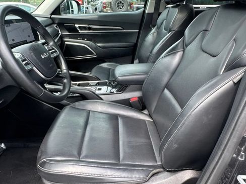 Used 2025 Kia Telluride S AWD/4WD image 13