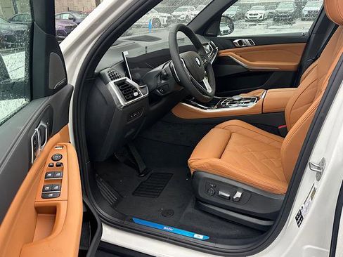New 2026 BMW X5 xDrive40i w/ Premium Package image 4