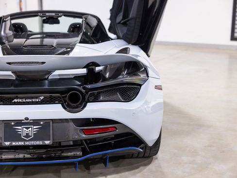 Used 2020 McLaren 720S Performance image 13