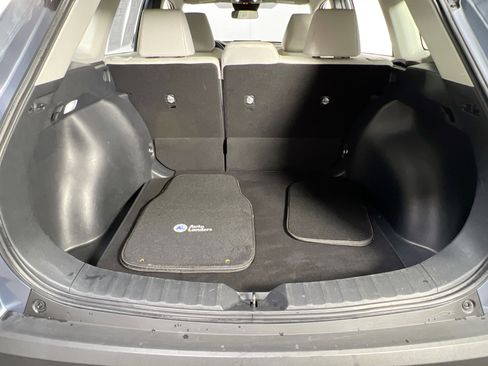 Used 2024 Toyota Corolla Cross L FWD image 23