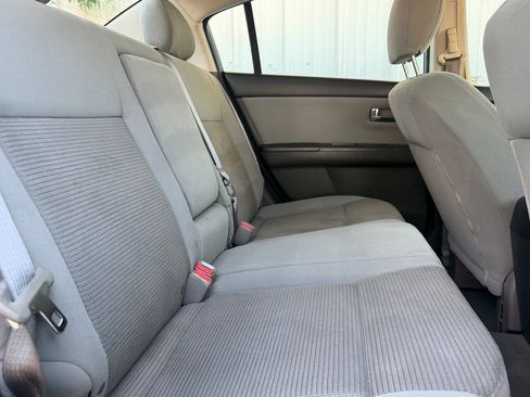 Used 2011 Nissan Sentra 2.0 S w/ Convenience Pkg FWD image 17