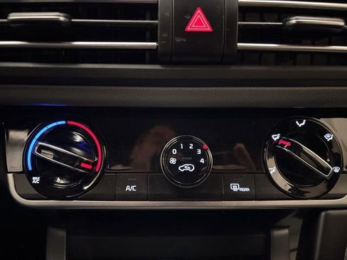 Certified 2023 Kia Seltos LX image 18