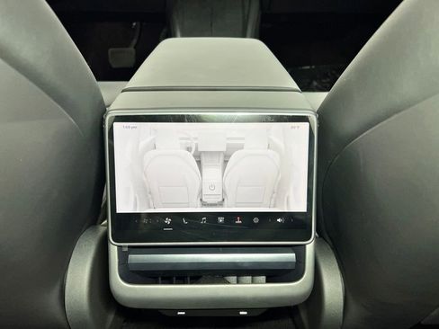 Used 2025 Tesla Model 3 Long Range RWD image 15