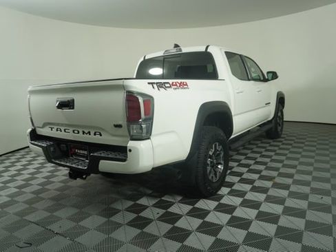 Used 2021 Toyota Tacoma TRD Off-Road w/ TRD Premium Off Road Package image 7