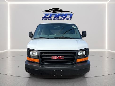 Used 2014 GMC Savana 1500 AWD image 2
