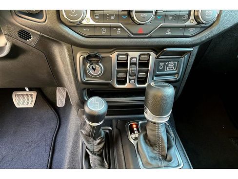 New 2026 Jeep Gladiator Sport image 16