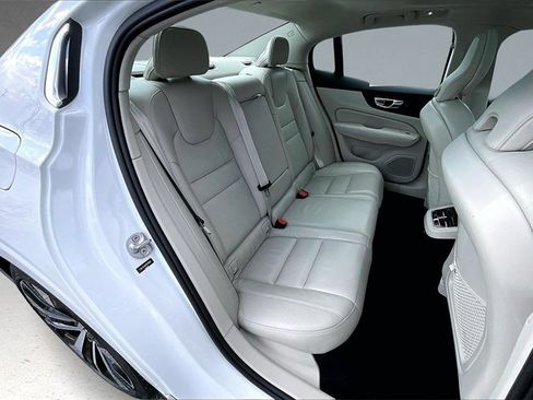 Certified 2023 Volvo S60 B5 Ultimate image 25