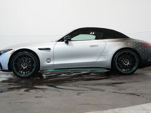 Used 2024 Mercedes-Benz SL 63 AMG AMG SL 63 image 9