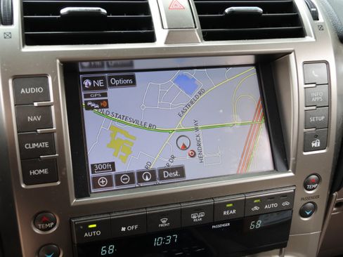 Used 2020 Lexus GX 460 Premium AWD/4WD image 25