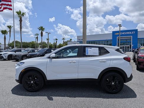 Certified 2024 Buick Encore GX Preferred FWD image 28