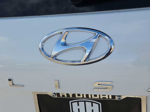 Certified 2021 Hyundai Palisade Calligraphy w/ Cargo Package image 12