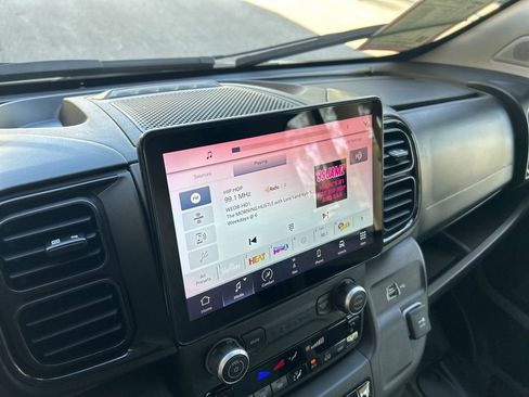 Used 2024 RAM ProMaster 3500 w/ Delivery Van Package image 7