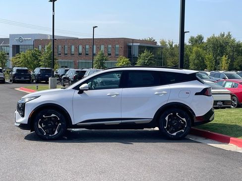 New 2026 Kia Sportage SX FWD image 4