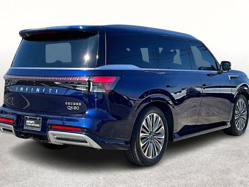 Certified 2025 INFINITI QX80 Luxe image 2