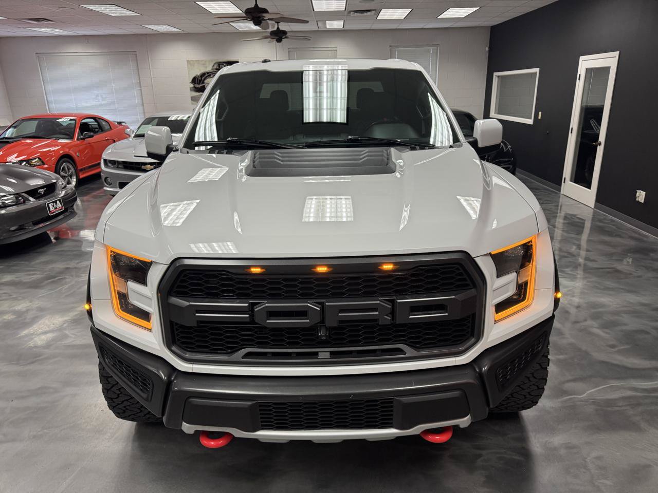 Used 2017 Ford F150 Raptor w/ Equipment Group 802A Luxury AWD/4WD image 21