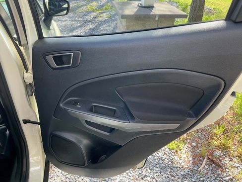 Used 2021 Ford EcoSport SE AWD/4WD image 17