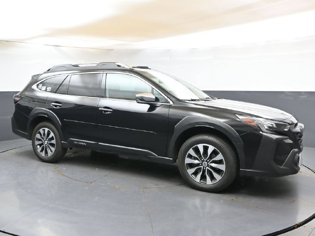 Used 2024 Subaru Outback Touring AWD/4WD image 7