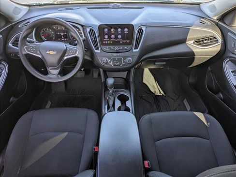 Used 2025 Chevrolet Malibu LS FWD image 16