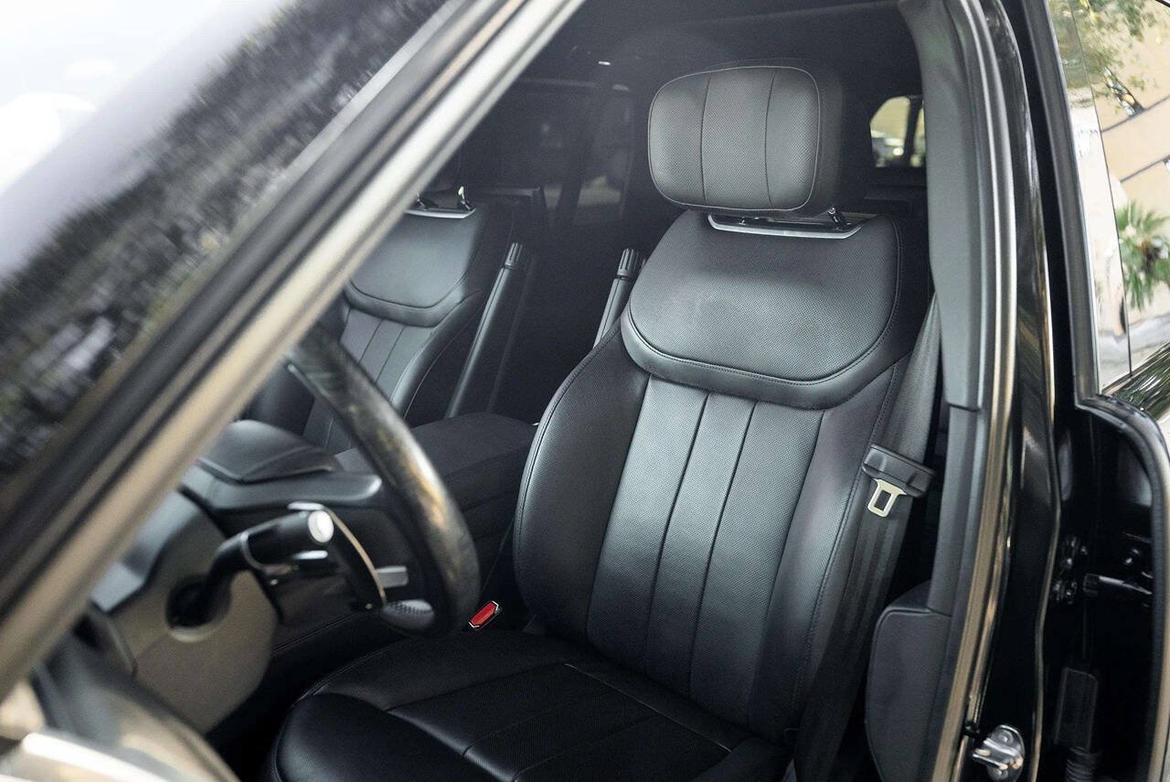Used 2024 Land Rover Range Rover Long Wheelbase Autobiography AWD/4WD image 11