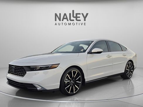 Used 2023 Honda Accord Touring image 1