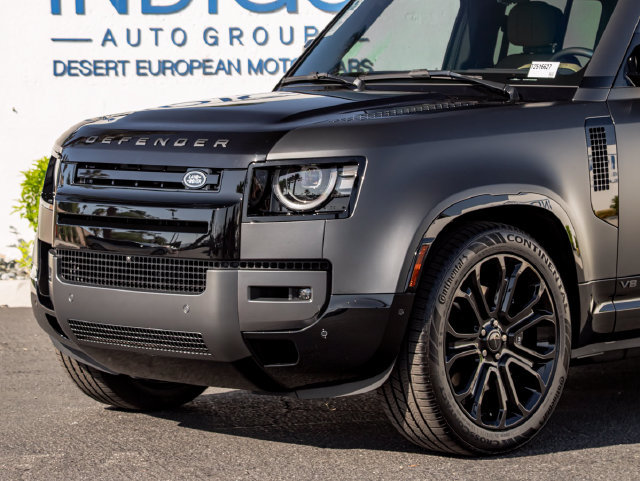 New 2026 Land Rover Defender 130 V8 AWD/4WD image 2