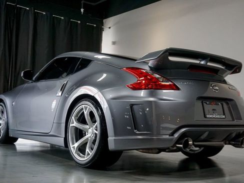 Used 2012 Nissan 370Z NISMO image 27