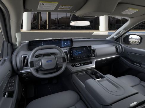 New 2026 Ford Expedition Active AWD/4WD image 9
