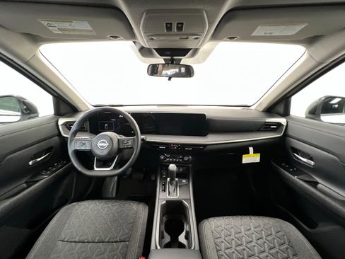 New 2026 Nissan Kicks SV w/ SV Premium Package image 9