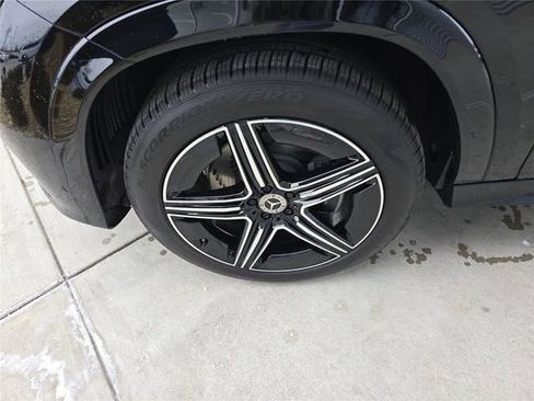 New 2026 Mercedes-Benz GLE 450 4MATIC image 11