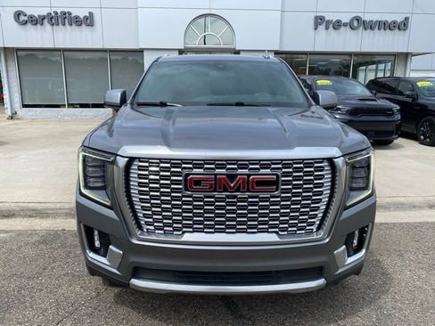 Used 2022 GMC Yukon XL Denali AWD/4WD image 12