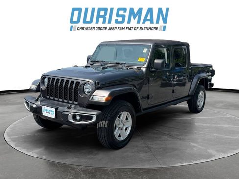 Used 2022 Jeep Gladiator Sport AWD/4WD image 2