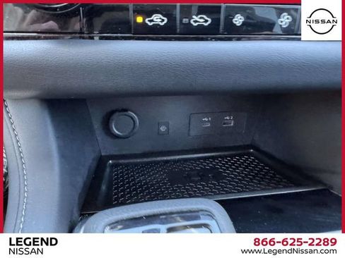 Certified 2023 Nissan Pathfinder SL w/ Black Appearance Package AWD/4WD image 28