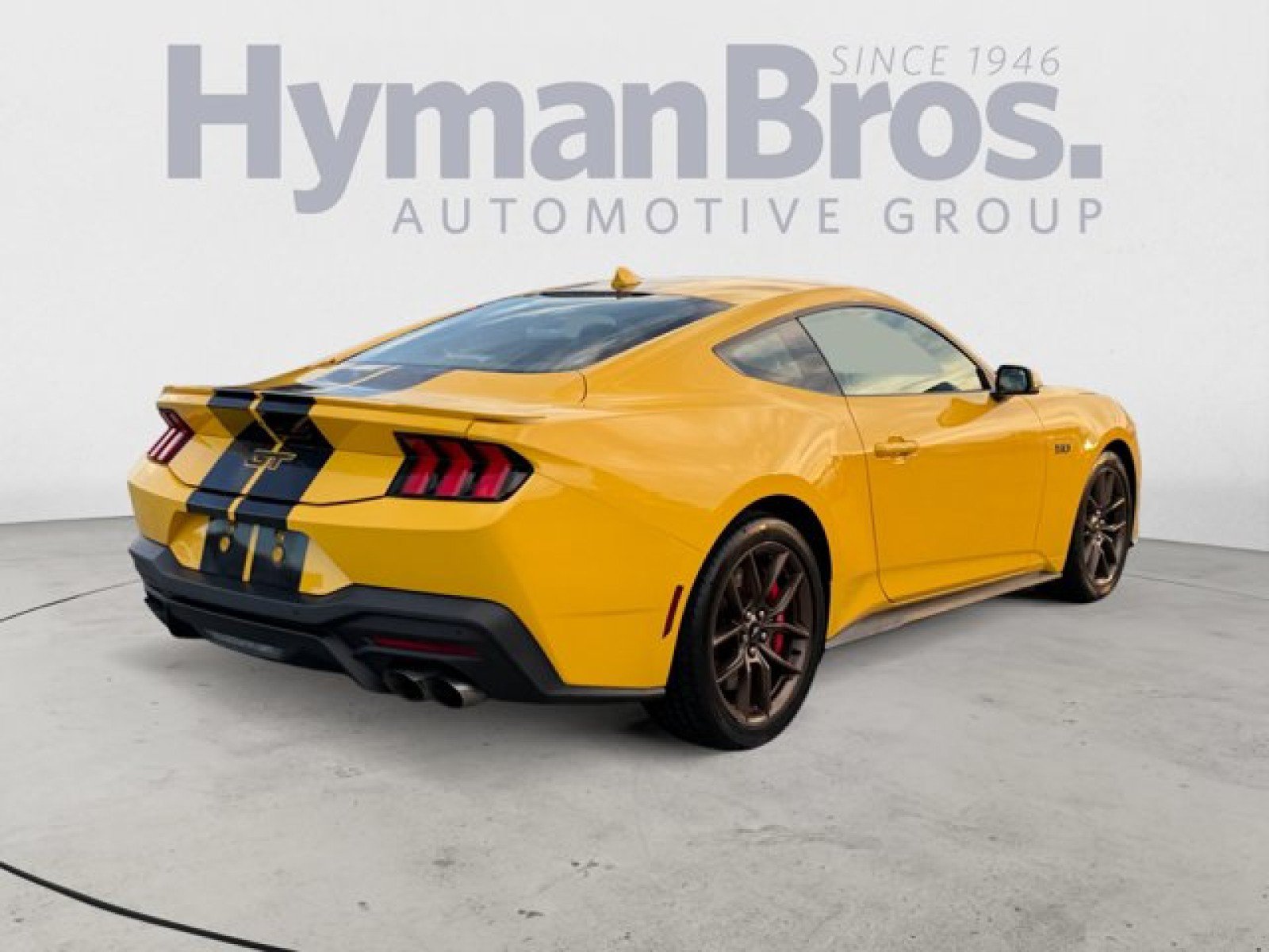 Used 2024 Ford Mustang GT Premium RWD image 3