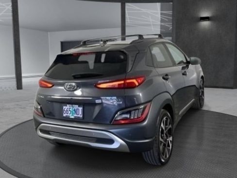 Used 2022 Hyundai Kona Limited AWD/4WD image 3