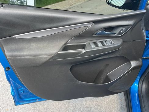 Used 2022 Chevrolet Bolt LT FWD image 17