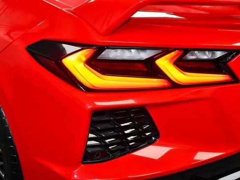 Used 2024 Chevrolet Corvette Stingray w/ Z51 Performance Package image 86