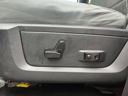 Used 2016 RAM 1500 Big Horn image 13