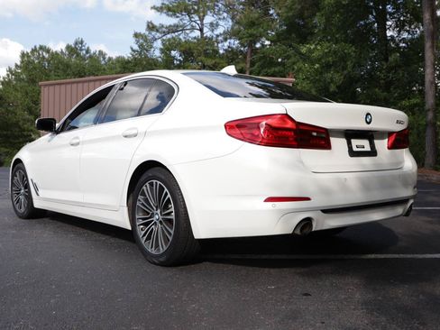 Used 2019 BMW 530i w/ Convenience Package RWD image 3