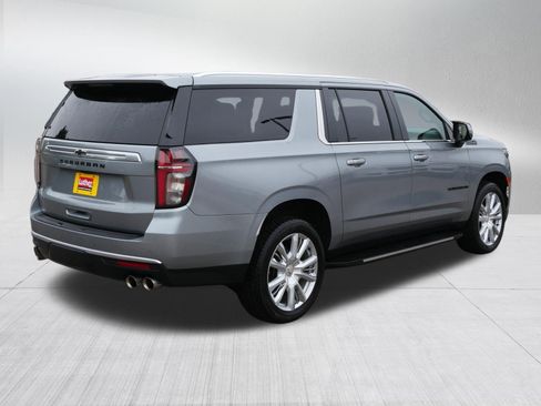 Used 2024 Chevrolet Suburban High Country w/ Max Trailering Package AWD/4WD image 7