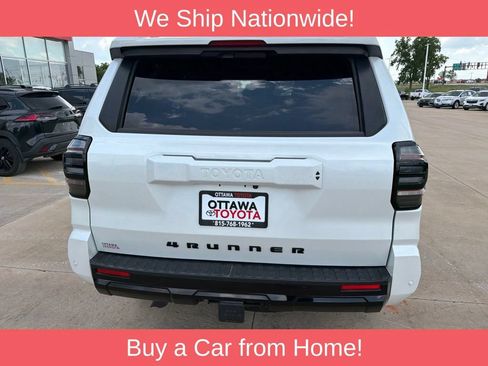 Used 2025 Toyota 4Runner TRD Sport AWD/4WD image 7